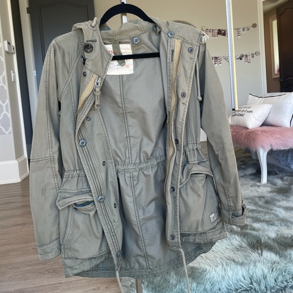 TNA Griffith 3-in-1 Parka - Picture 3 of 10